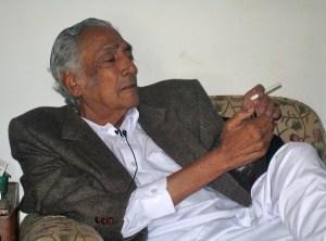Dr Sarwar, Karachi, Jan 2007. Photo by Anwar Sen Roy