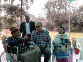 After the acquittal: Dr Chishty and Mrs Chishty with Justice Katju at the judge's residence, New Delhi, Dec 12, 2012