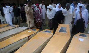 Peshawar-blast-78-Church-killing-suicide_9-22-2013_119340_l