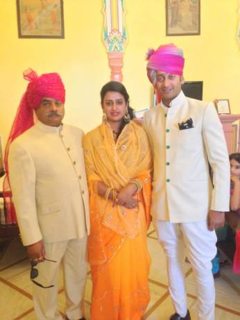 The bride Padmini Singh Rathore with her father Thakur Man Singh Rathore and her twin brother Kunwar Pratap Singh