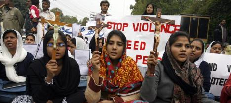 Lahore church blast protest. Photo: Mani Rana, Reuters