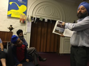 Author Amardeep Singh shares a story from his travelogue. Photo: Beena Sarwar