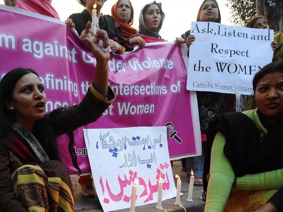 Wom-violence-Pakistan-Getty-2010